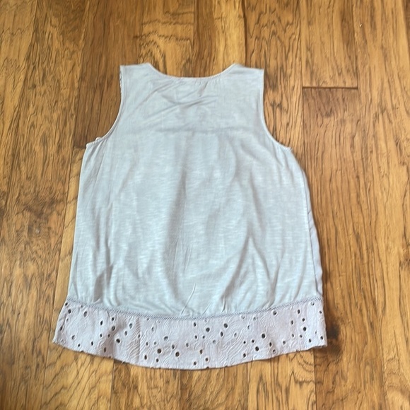 Knox Rose Grey and Blue Sleeveless Embroidered Blouse Top size M - Picture 7 of 7